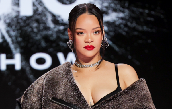 Check out the video of Rihanna's leaked S-Tape that went viral on Twitter and Reddit