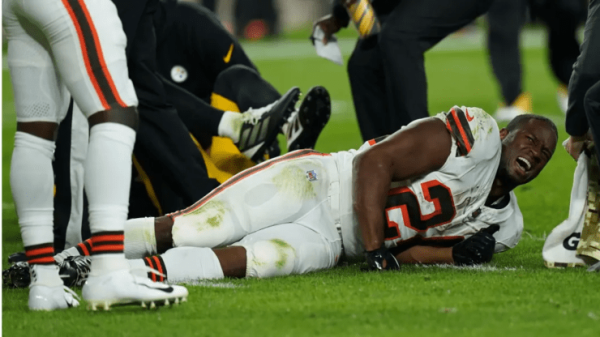 Watch Browns Nick Chubb exits injury video viral, what happened to Nick