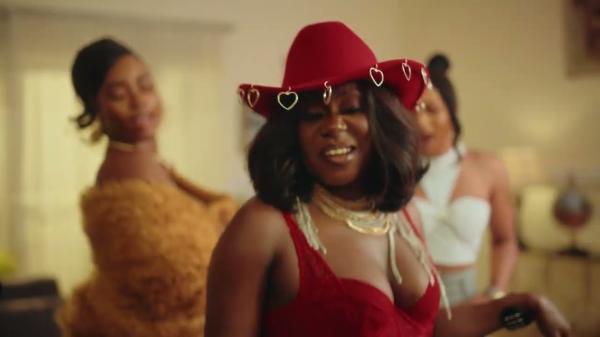 VIDEO: Niniola - Pepper Dem